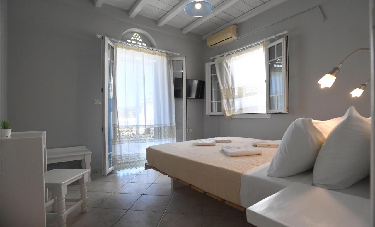 Nostos Beachfront Apartments & Studios アギオス・イオアニス エクステリア 写真