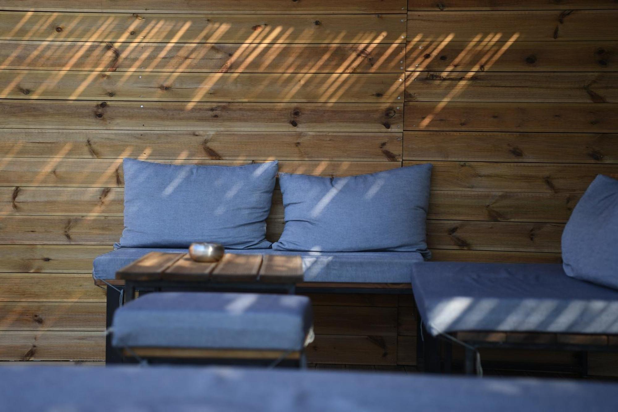 Nostos Beachfront Apartments & Studios アギオス・イオアニス エクステリア 写真