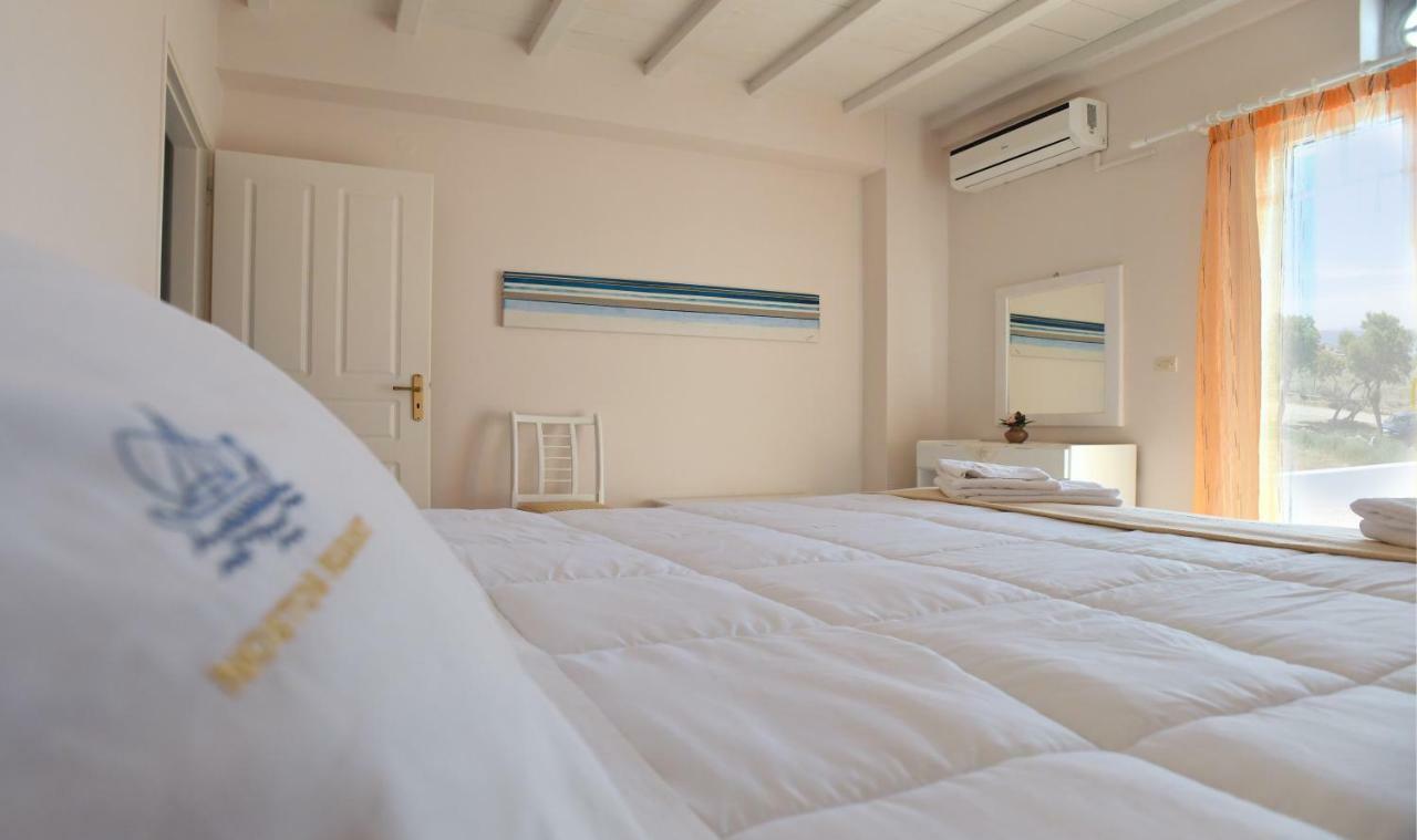 Nostos Beachfront Apartments & Studios アギオス・イオアニス エクステリア 写真