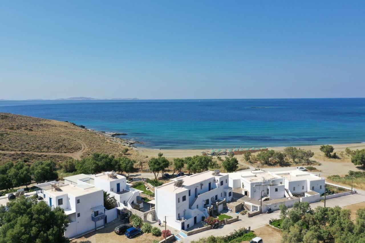 Nostos Beachfront Apartments & Studios アギオス・イオアニス エクステリア 写真
